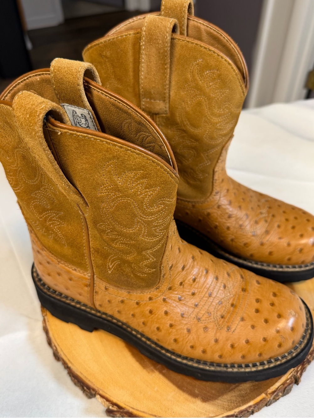 ARIAT Fatbaby Women’s Boots Cognac Ostrich Print Leather with Suede Upper Size 8